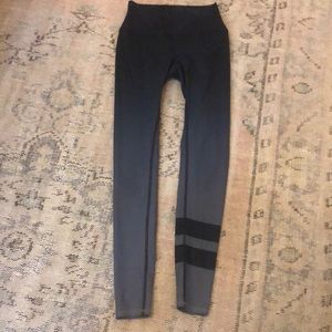 Alo black/gray gradient legging